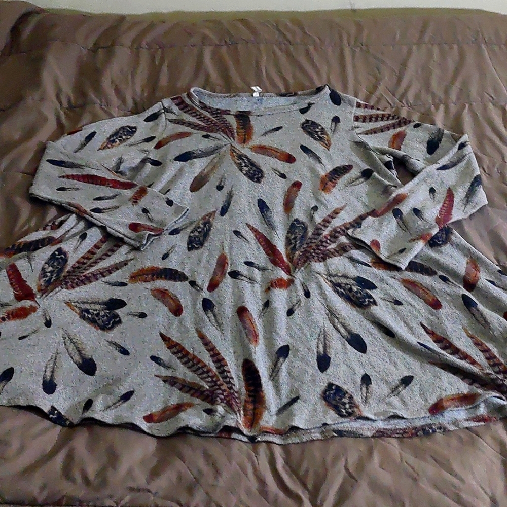Long sleeve sweater shirt